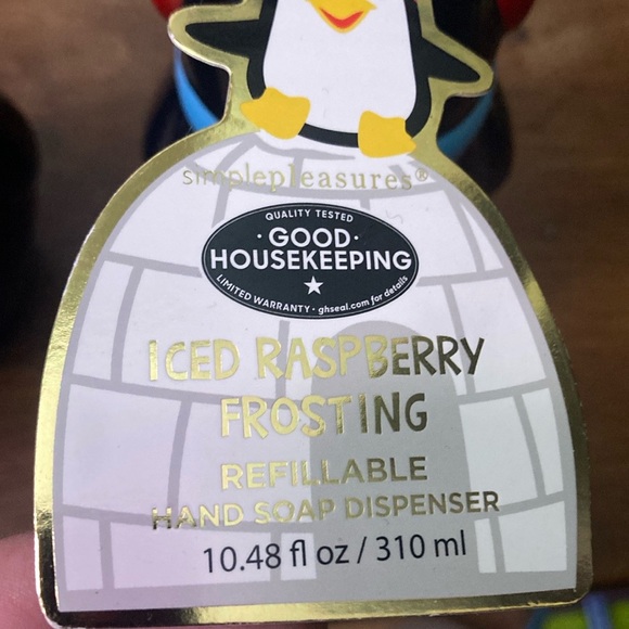 NWT- 2- Iced Raspberry Frosting- Adorable Penguin Hand Soap Dispensers 10.48oz - Picture 16 of 16